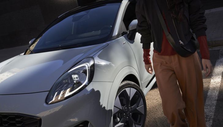 Ford Puma 2024: design, abitacolo, motori, allestimenti e dotazioni - Foto 19 di 27