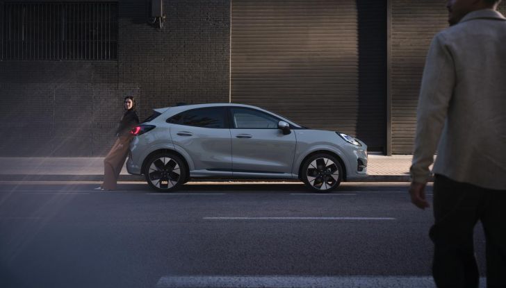 Ford Puma 2024: design, abitacolo, motori, allestimenti e dotazioni - Foto 21 di 27