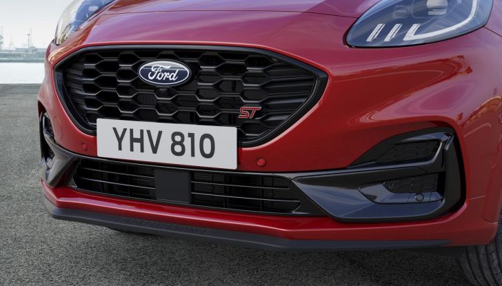 Ford Puma 2024: design, abitacolo, motori, allestimenti e dotazioni - Foto 6 di 27