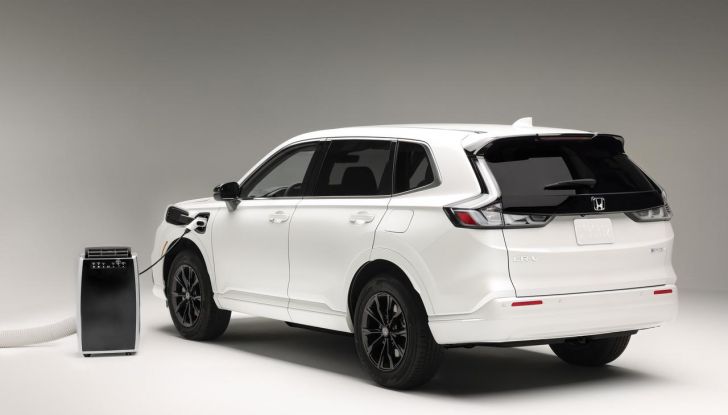 Honda CR-V e:FCEV 2025: caratteristiche, design, abitacolo, motore e autonomia - Foto 15 di 32