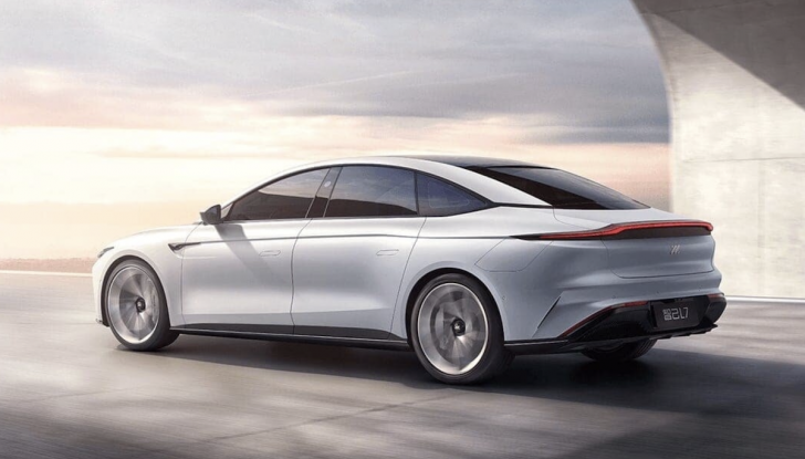 IM L6: la berlina intelligente debutta al Salone di Ginevra 2024 - Foto 4 di 10