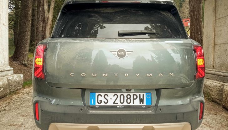 Nuova MINI Countryman C 2024 prova su strada, motori e dotazioni - Foto 9 di 15