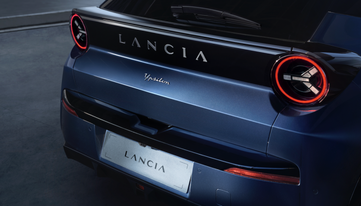Lancia Ypsilon 2024: vendite record nel primo semestre - Foto 3 di 4