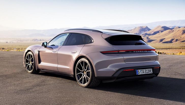 Porsche Taycan 2025: caratteristiche, design, interni, motori, autonomia e versioni - Foto 5 di 82
