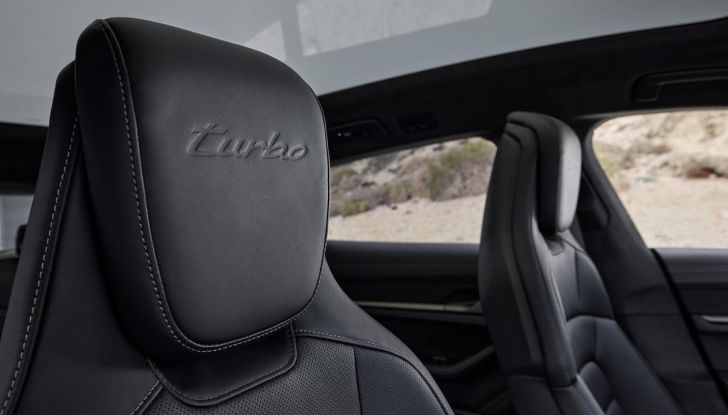 Porsche Taycan 2025: caratteristiche, design, interni, motori, autonomia e versioni - Foto 82 di 82