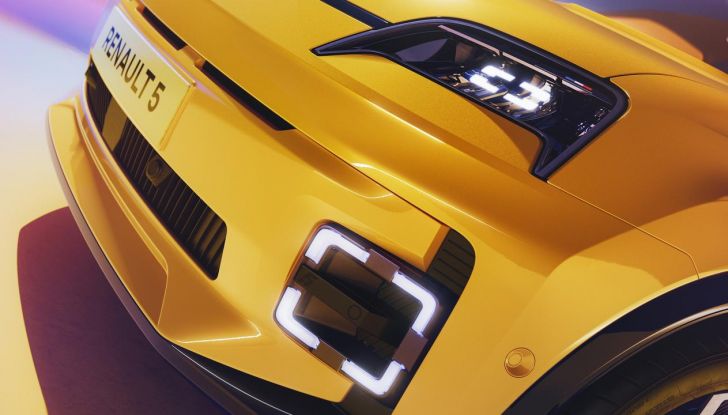 Renault 5 E-Tech Electric: caratteristiche, design, abitacolo, motori e autonomia - Foto 47 di 74