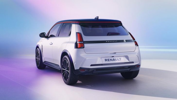 Renault 5 E-Tech Electric: caratteristiche, design, abitacolo, motori e autonomia - Foto 48 di 74