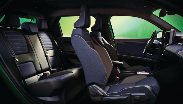 Renault 5 E-Tech Electric: caratteristiche, design, abitacolo, motori e autonomia - Foto 33 di 74