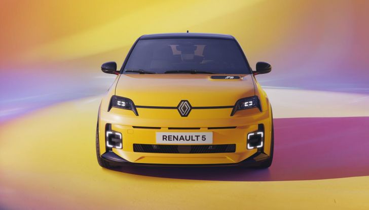 Renault 5 E-Tech Electric: caratteristiche, design, abitacolo, motori e autonomia - Foto 60 di 74
