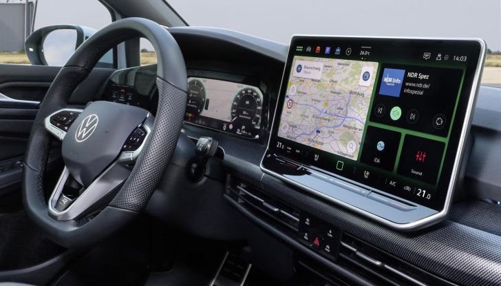 Volkswagen Golf 2025: caratteristiche, design, motori, allestimenti e prezzi per l’Italia - Foto 4 di 11