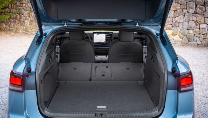 Volkswagen ID.7 Tourer: la familiare elettrica con performance e tecnologia avanzate - Foto 9 di 15