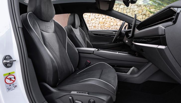 Volkswagen ID.7 Tourer: la familiare elettrica con performance e tecnologia avanzate - Foto 10 di 15