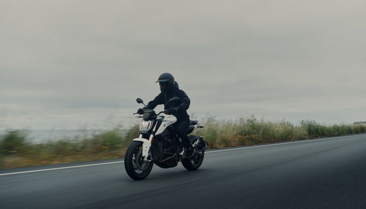 Zero Motorcycles inaugura la nuova era delle moto da 11 kW - Foto 13 di 16