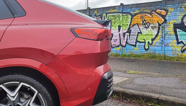 BMW X2 2024: prova su strada, prezzi e versioni del nuovo SUV coupé, anche elettrico - Foto 11 di 33