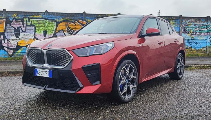 BMW X2 2024: prova su strada, prezzi e versioni del nuovo SUV coupé, anche elettrico - Foto 4 di 33