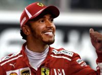 F1 Cina, Hamilton su Ferrari in pole nelle qualifiche Sprint a Shanghai