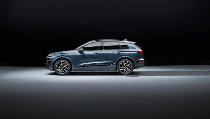 Audi Q6 e-tron: caratteristiche, design, abitacolo, autonomia, versioni e prezzi - Foto 53 di 134