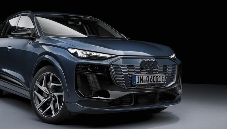 Audi Q6 e-tron: caratteristiche, design, abitacolo, autonomia, versioni e prezzi - Foto 14 di 134
