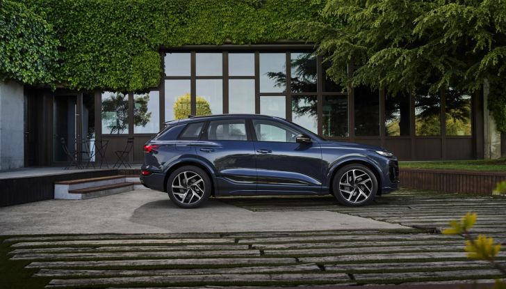 Audi Q6 e-tron: caratteristiche, design, abitacolo, autonomia, versioni e prezzi - Foto 24 di 134