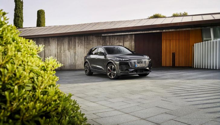 Audi Q6 e-tron: caratteristiche, design, abitacolo, autonomia, versioni e prezzi - Foto 84 di 134