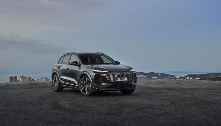 Audi Q6 e-tron: caratteristiche, design, abitacolo, autonomia, versioni e prezzi - Foto 97 di 134
