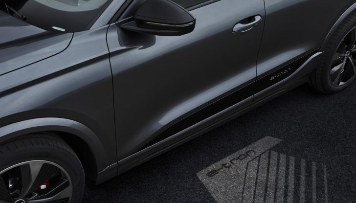 Audi Q6 e-tron: caratteristiche, design, abitacolo, autonomia, versioni e prezzi - Foto 91 di 134
