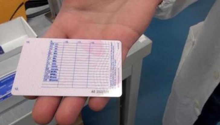 Come leggere la patente di guida: manuale completo - Foto 2 di 15