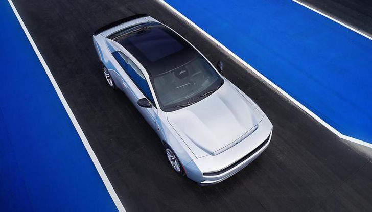 Dodge Charger arriva in Europa e Medio Oriente nel 2025: tutti i dettagli - Foto 21 di 80