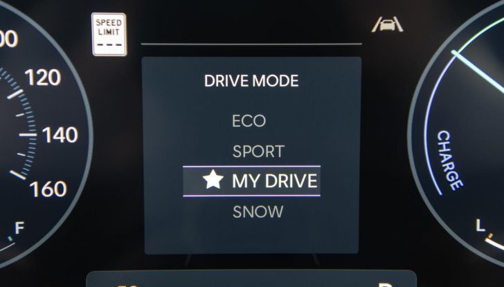 Hyundai Tucson 2025: design e motorizzazioni del nuovo modello - Foto 102 di 107