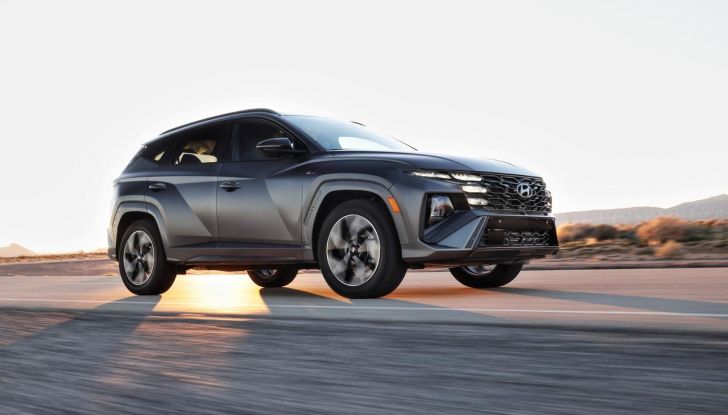 Hyundai Tucson 2025: design e motorizzazioni del nuovo modello - Foto 25 di 107