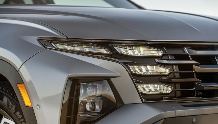 Hyundai Tucson 2025: design e motorizzazioni del nuovo modello - Foto 16 di 107