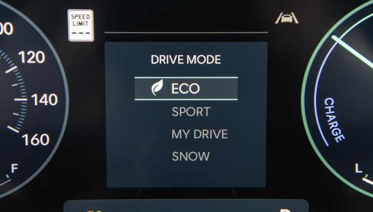 Hyundai Tucson 2025: design e motorizzazioni del nuovo modello - Foto 100 di 107