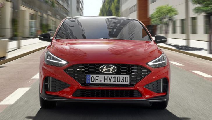 Hyundai i30 2024: caratteristiche, design e abitacolo del nuovo restyling - Foto 20 di 41