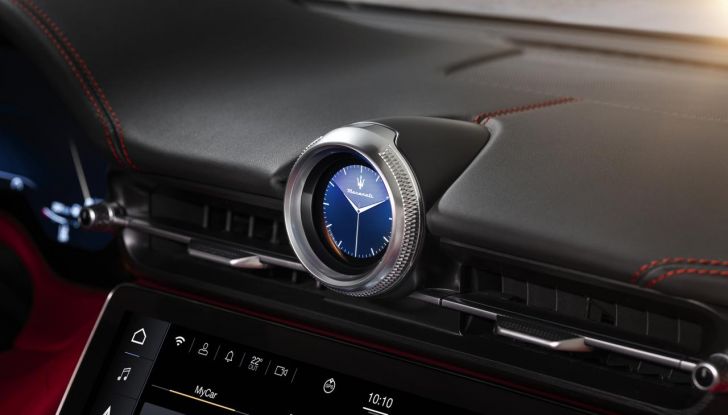 Maserati GranCabrio 2025: caratteristiche, design, abitacolo e motore - Foto 9 di 12