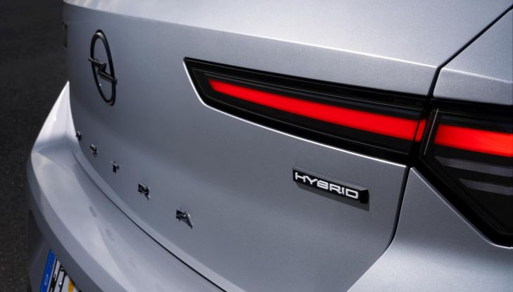 Opel Astra Hybrid: prezzi a partire da 36.430 euro - Foto 6 di 7