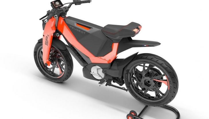 Peugeot SPx Concept: interpretazione elettrica del 103 SP - Foto 2 di 4