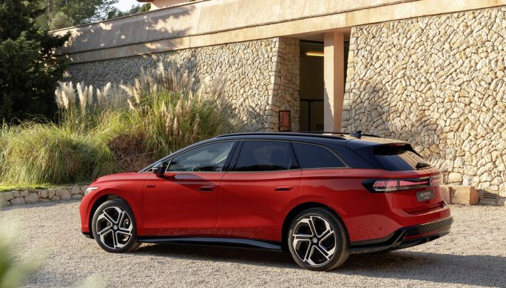 Volkswagen ID.3 GTX e ID.7 GTX Tourer: debuttano le due nuove sportive elettriche - Foto 46 di 85