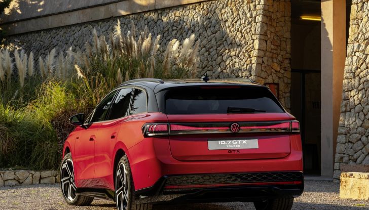 Volkswagen ID.3 GTX e ID.7 GTX Tourer: debuttano le due nuove sportive elettriche - Foto 47 di 85