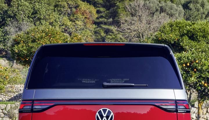 Volkswagen ID. Buzz GTX: caratteristiche, design, abitacolo e versioni - Foto 15 di 64