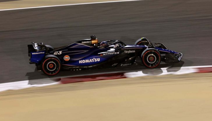 F1 2024, GP Bahrain: Verstappen e Red Bull aprono le danze con la pole position - Foto 7 di 11