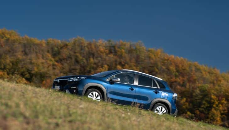 Suzuki S-Cross Hybrid YORU motore, prestazioni e prezzo - Foto 3 di 9