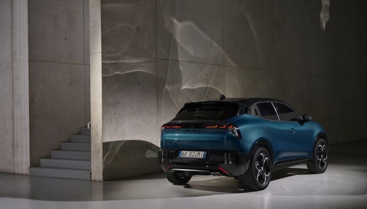 Alfa Romeo Milano: caratteristiche, design, abitacolo, motori, versioni e prezzi - Foto 21 di 48