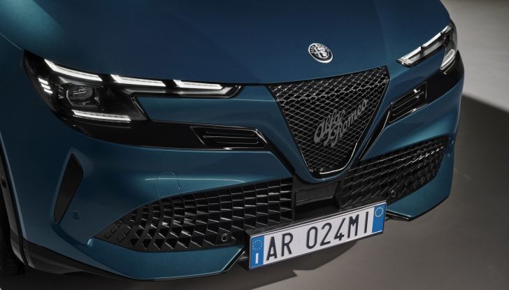 Alfa Romeo Milano: caratteristiche, design, abitacolo, motori, versioni e prezzi - Foto 22 di 48