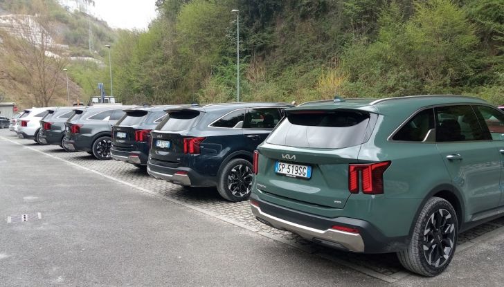 Kia Sorento MY2024 prova su strada tra le strade toscane - Foto 10 di 28