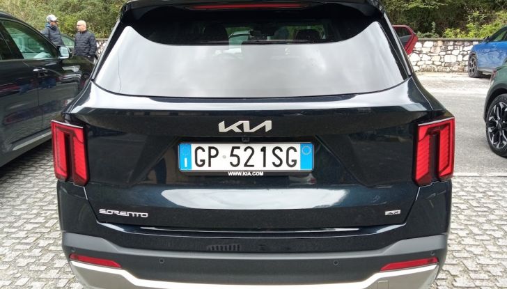 Kia Sorento MY2024 prova su strada tra le strade toscane - Foto 11 di 28