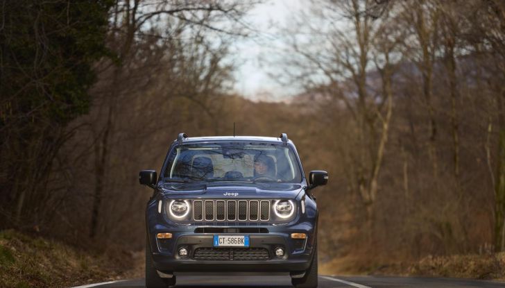 Jeep Compass e Renegade e-Hybrid 2024: caratteristiche, design, abitacolo e motore - Foto 26 di 38