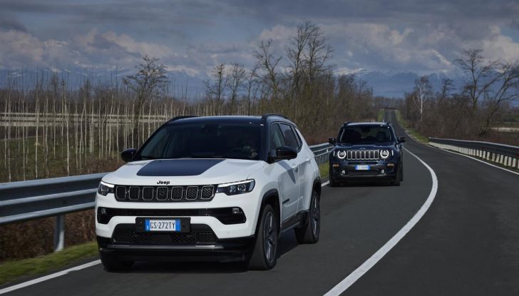 Jeep Compass e Renegade e-Hybrid 2024: caratteristiche, design, abitacolo e motore - Foto 8 di 38