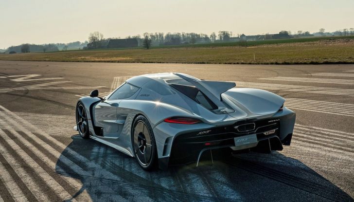 Verso il record di velocità del 2024: le hypercar più veloci al Mondo - Foto 11 di 17