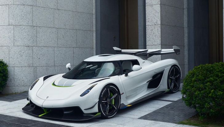 Verso il record di velocità del 2024: le hypercar più veloci al Mondo - Foto 13 di 17
