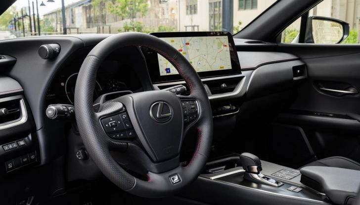 Lexus UX 300h: il crossover si aggiorna con l’arrivo del model year 2024 - Foto 117 di 136